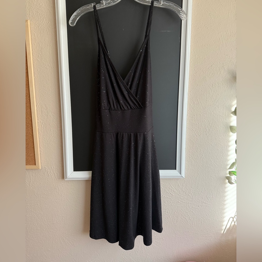 Elegant Black Sleeveless Dress